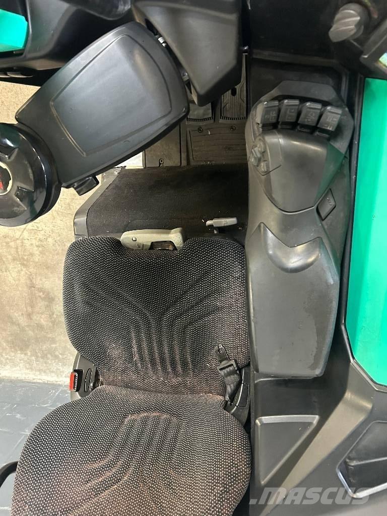 Mitsubishi RB 16N2C Viljuškari sa pomičnim stupom