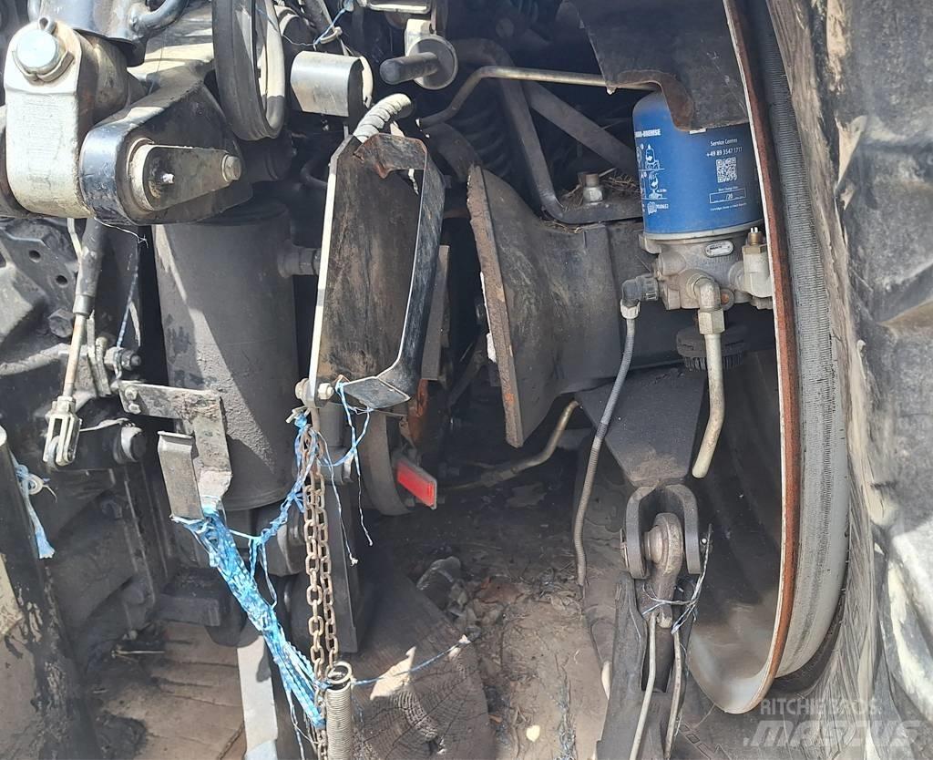 New Holland T 7.270 Traktori