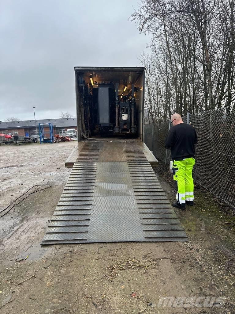 Ditch Witch JT 24 Oprema za horizontalno usmereno bušenje