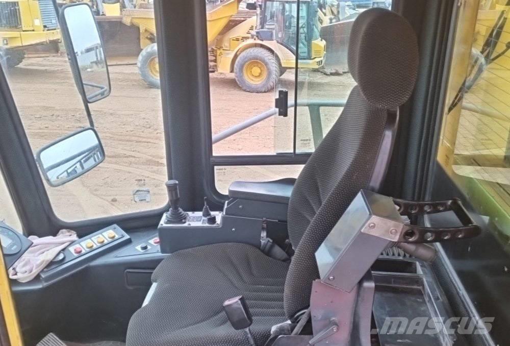 Bomag BC 772 RB-2 Kompaktori otpada