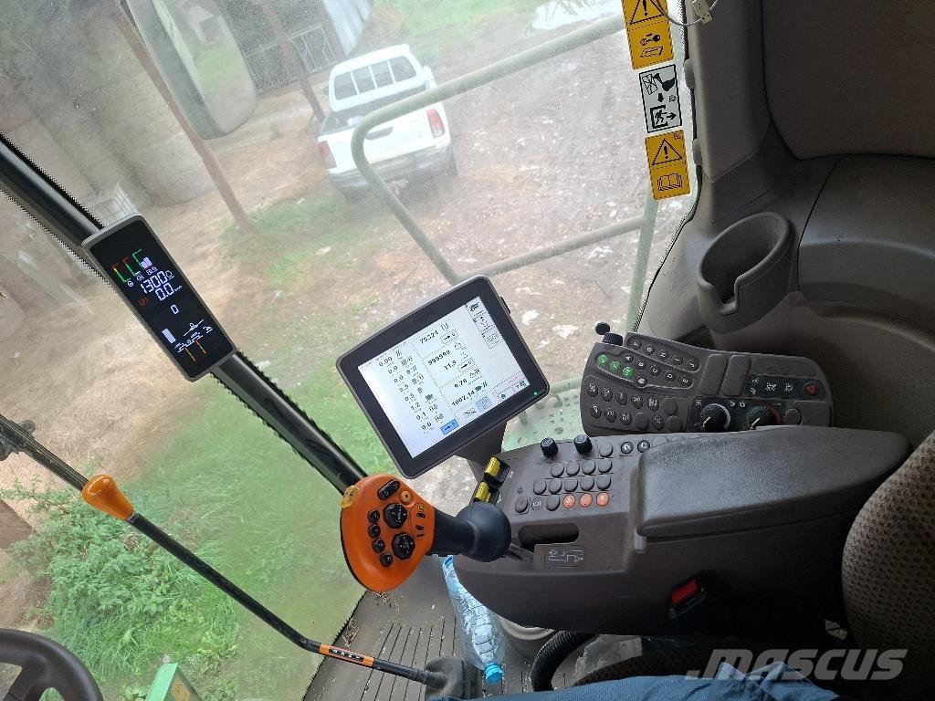 John Deere T550i Kombajni