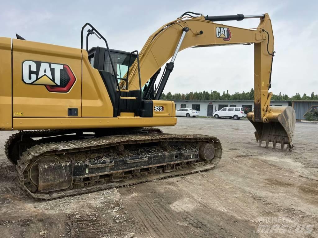 CAT 323 GC Bageri guseničari