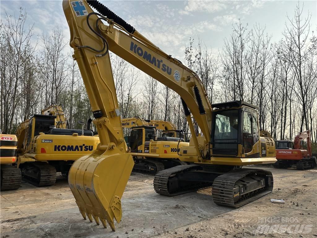 Komatsu PC200-8 Bageri guseničari