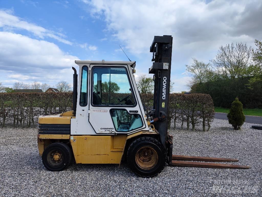 Daewoo D 40 S Dizelski viljuškari