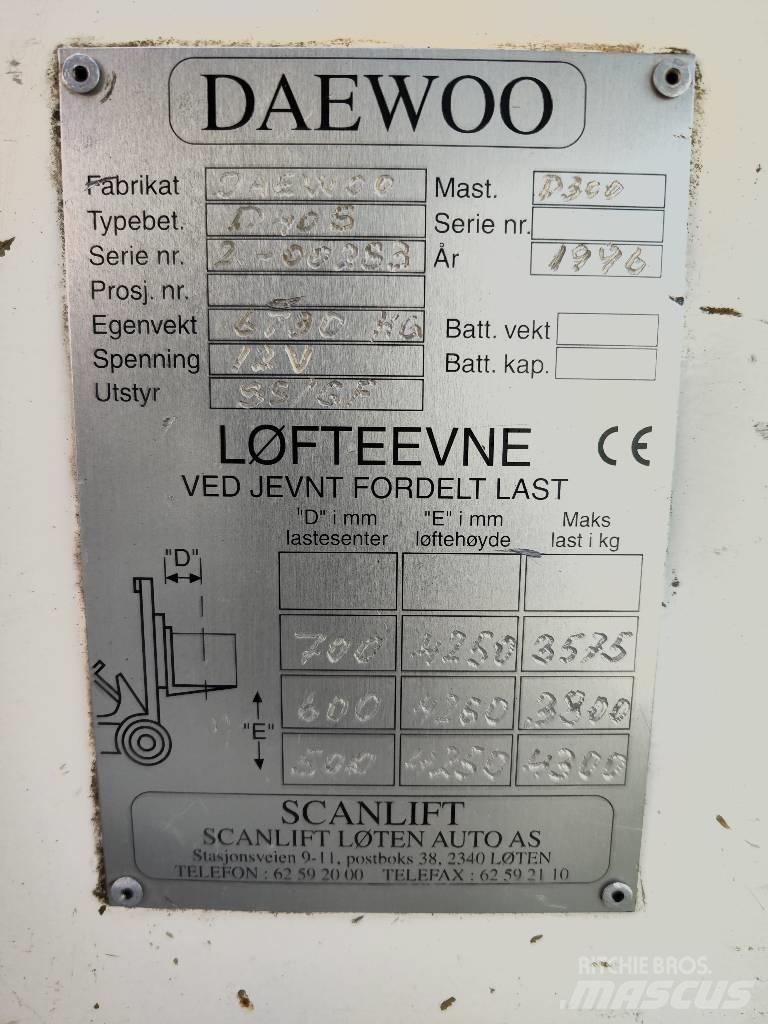 Daewoo D 40 S Dizelski viljuškari