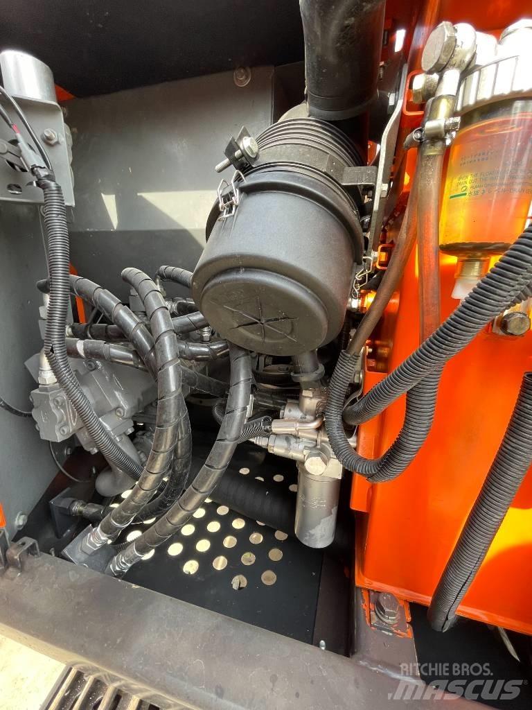 Hitachi Zaxis 70 Bageri guseničari
