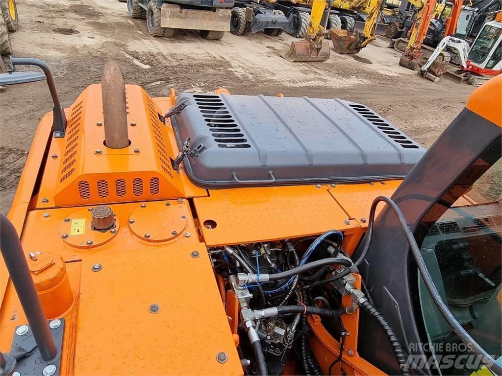 Doosan DX 140 LC-3 Bageri guseničari