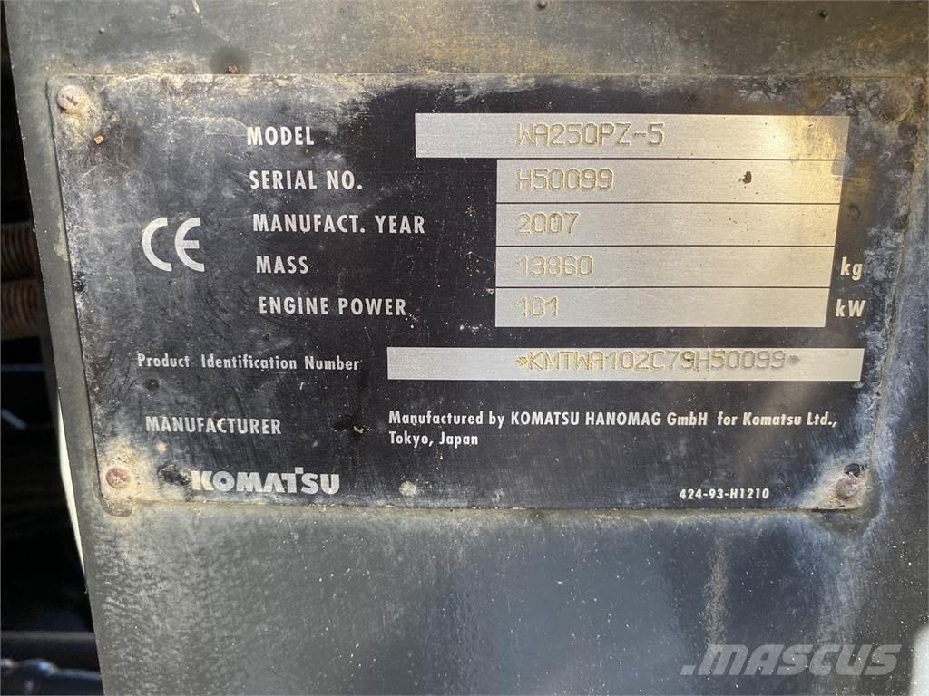 Komatsu WA250PZ-5 Utovarivači na točkove