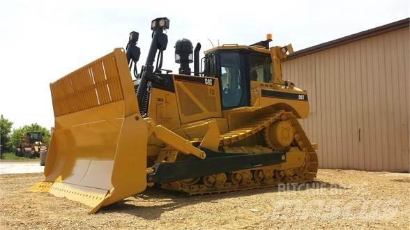 CAT D8T Buldožeri guseničari