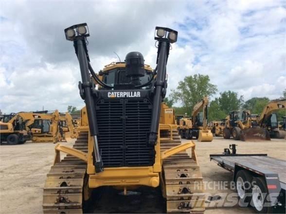 CAT D8T Buldožeri guseničari