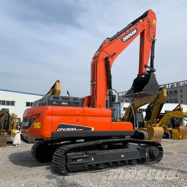 Doosan 300LC-9C Bageri guseničari