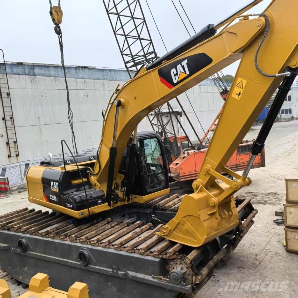 CAT 320 D Polovni amfibijski bageri