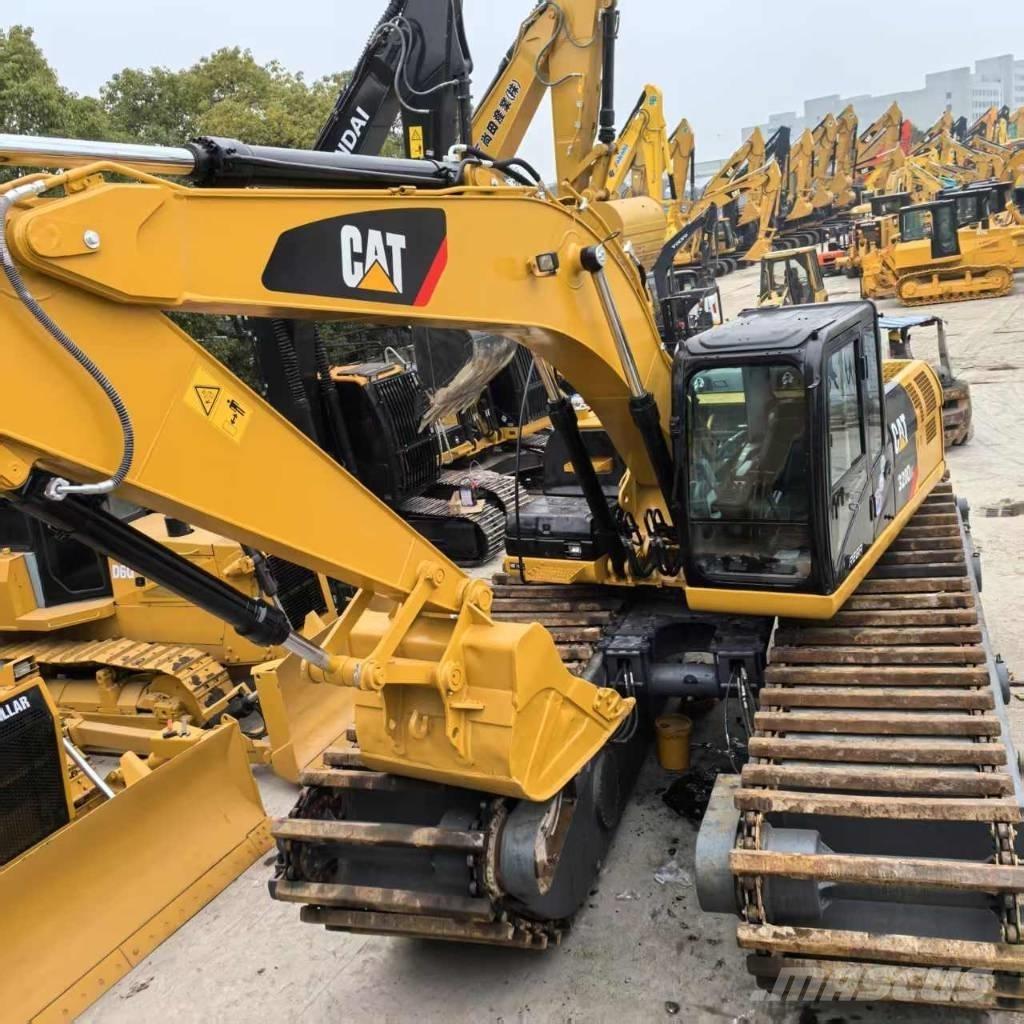 CAT 320 D Polovni amfibijski bageri