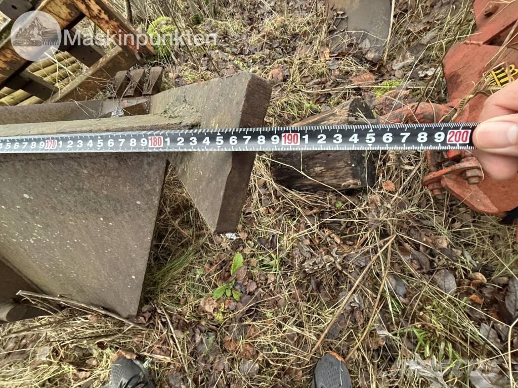 Hymas 474 Rovokopači