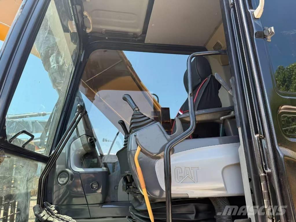 CAT 320 D Bageri guseničari