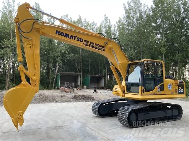 Komatsu PC200-8 Bageri guseničari