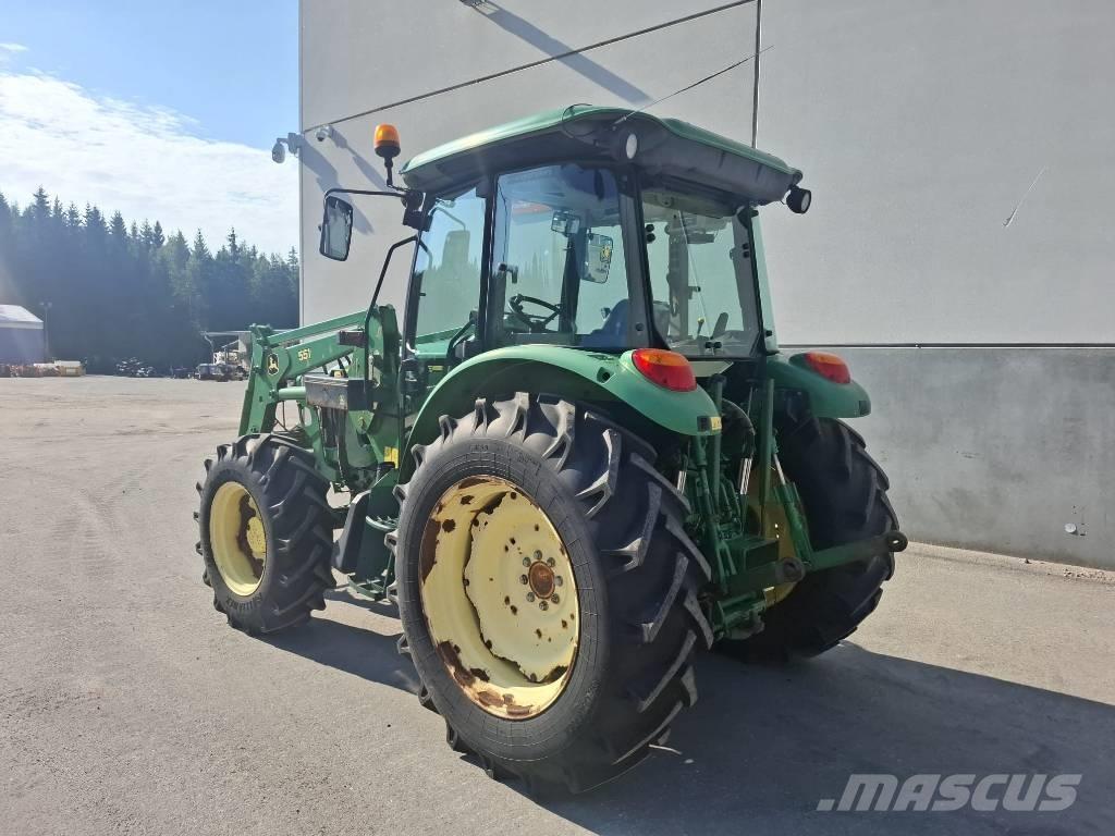 John Deere 5820 Traktori