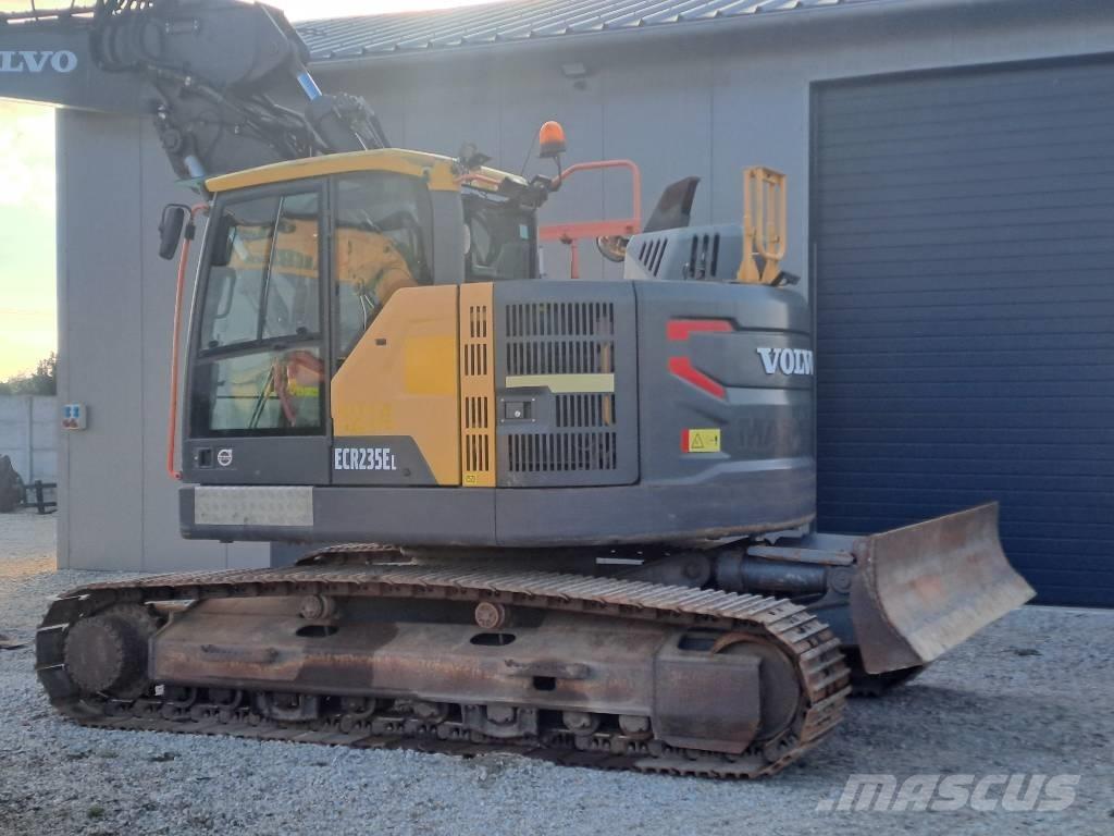 Volvo ECR235EL Bageri guseničari