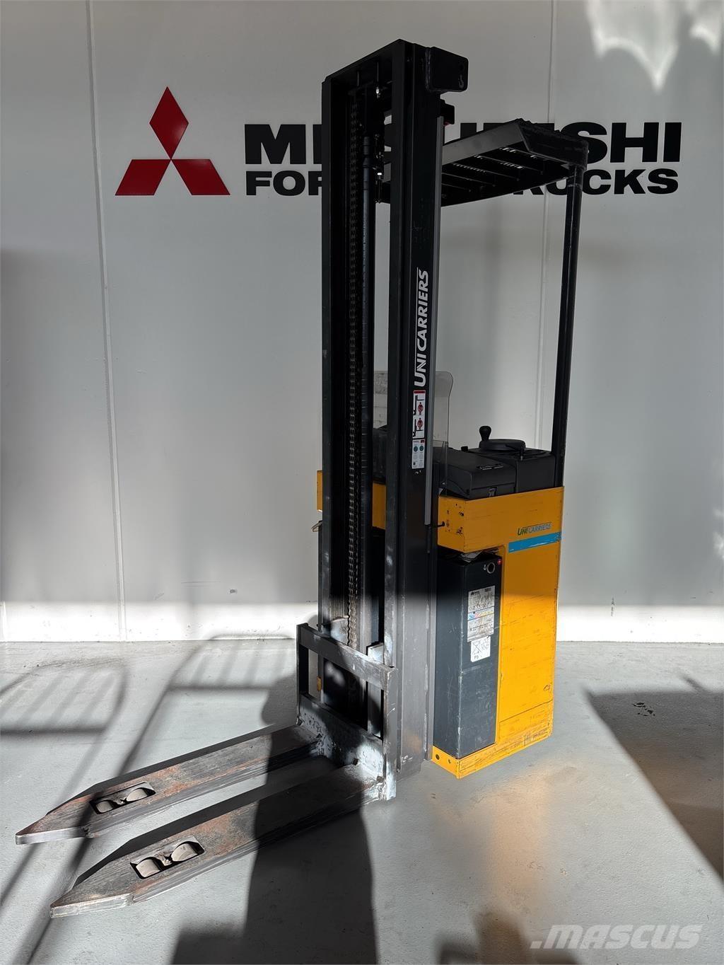 Atlet A160 Samopogonski ručni viljuškari