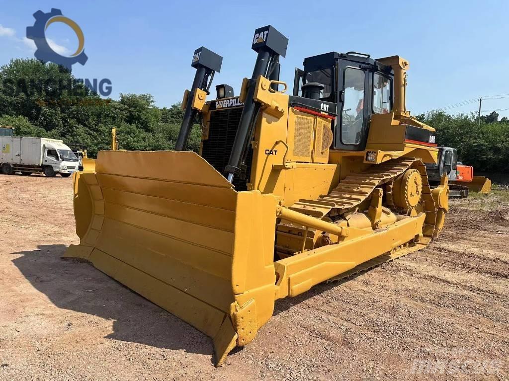 CAT D8R Buldožeri guseničari