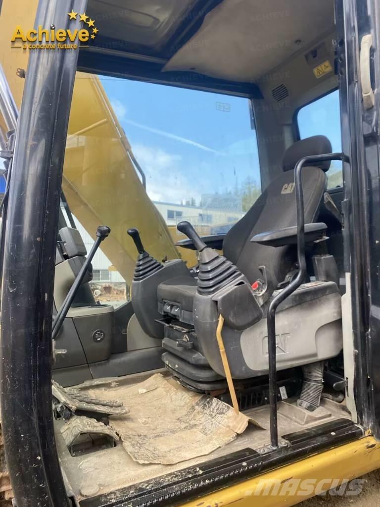 CAT 313D2GC Bageri guseničari