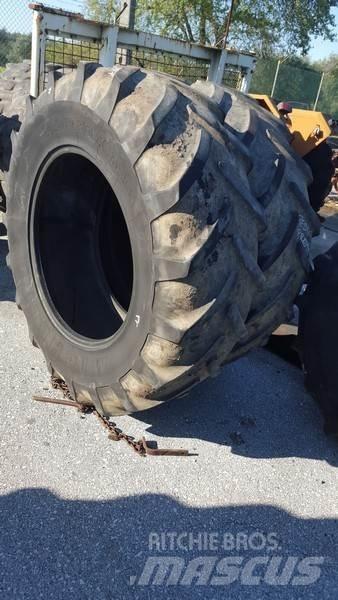  Pneus 16.9R30 Gume, točkovi i felne