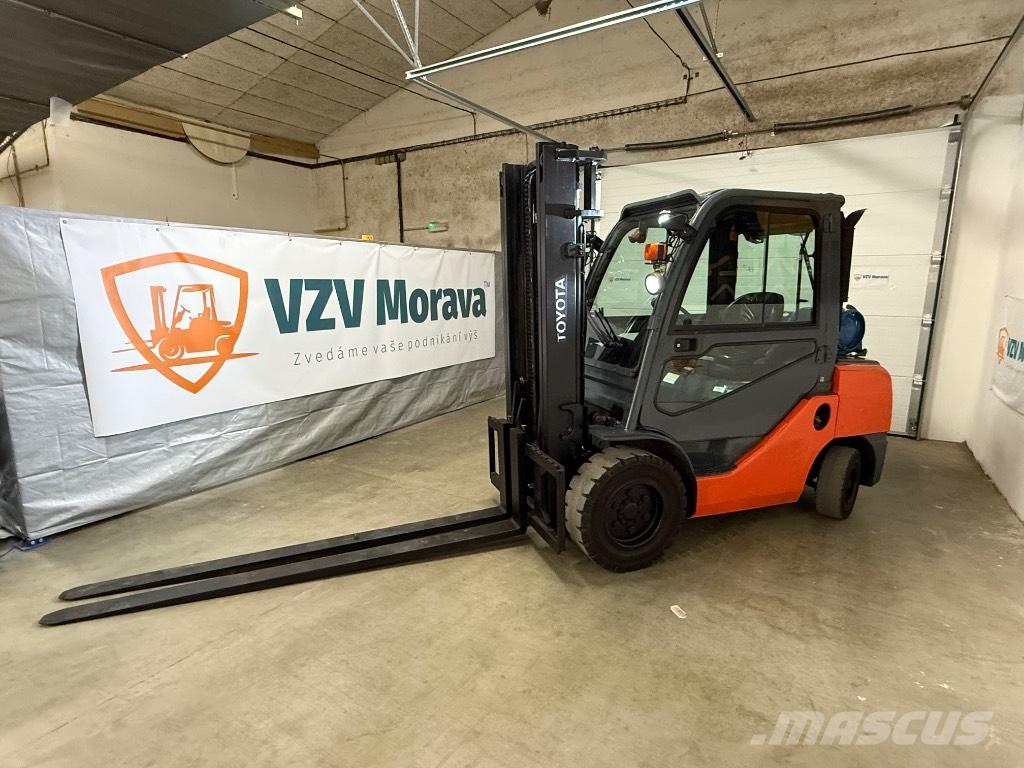 Toyota 02-8 FGJF 35 Plinski viljuškari