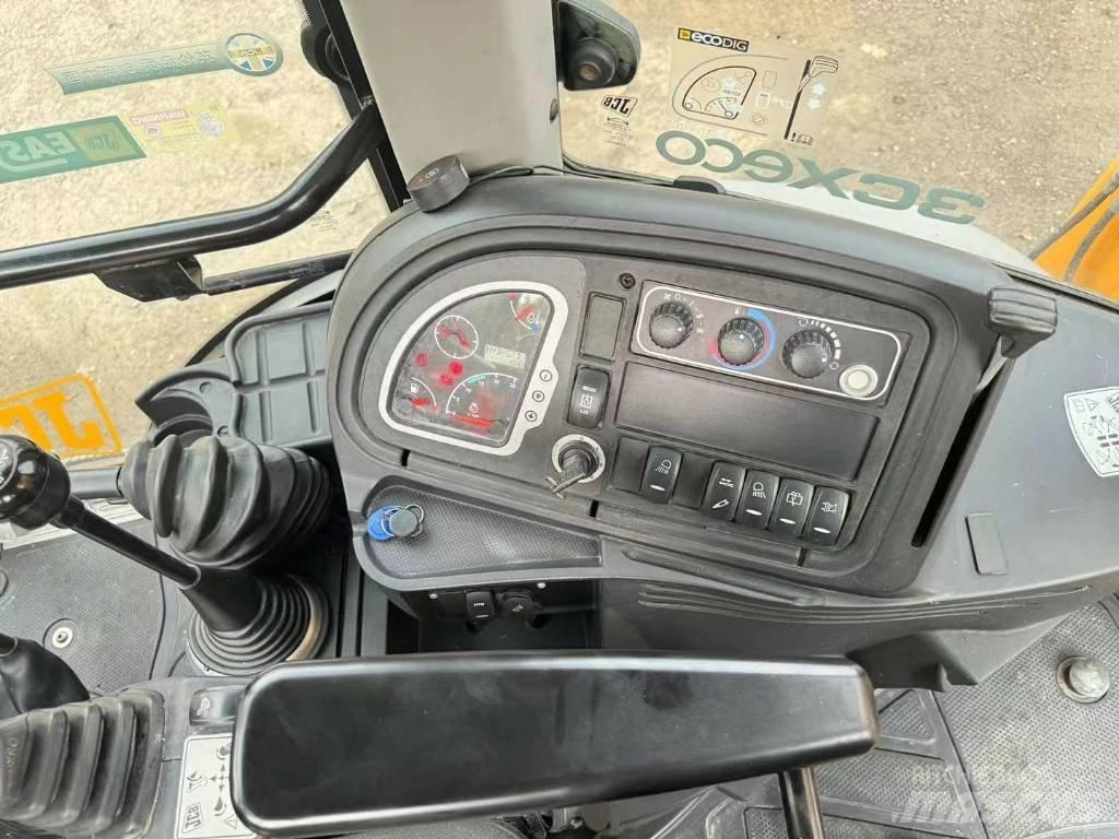 JCB 3 CX Bageri točkaši
