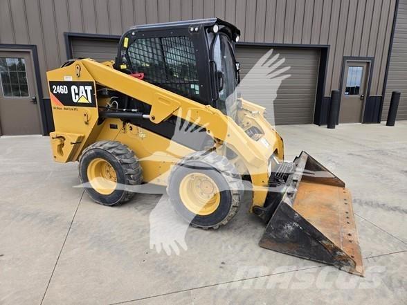 CAT 246D Skid steer mini utovarivači