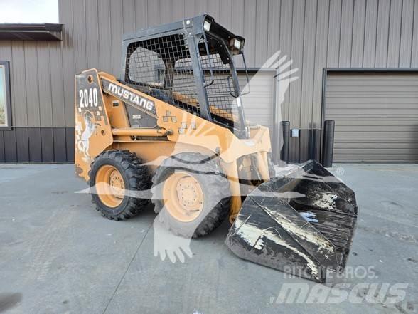 Mustang 2040 Skid steer mini utovarivači