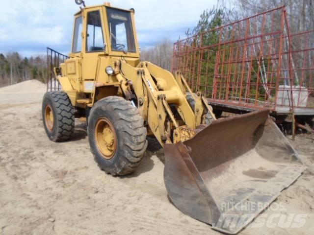 CAT 930 Utovarivači na točkove