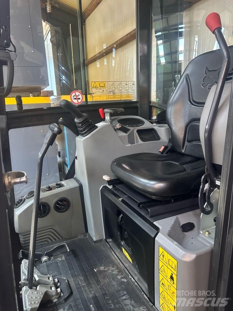 Bobcat E 20 Z Mini bageri < 7t