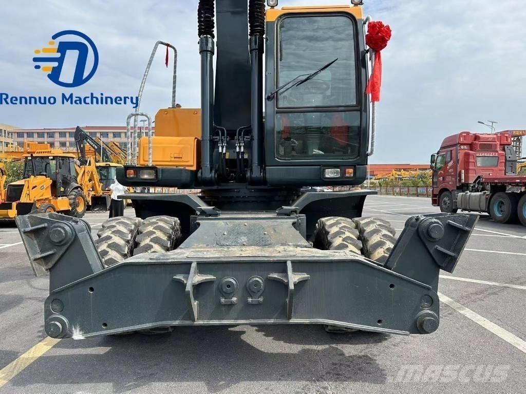 Hyundai 210W-9 Bageri točkaši