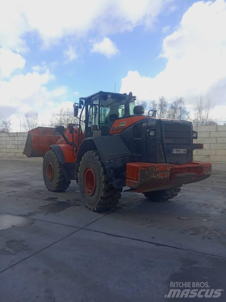 Hitachi ZW 220-6 Bageri točkaši
