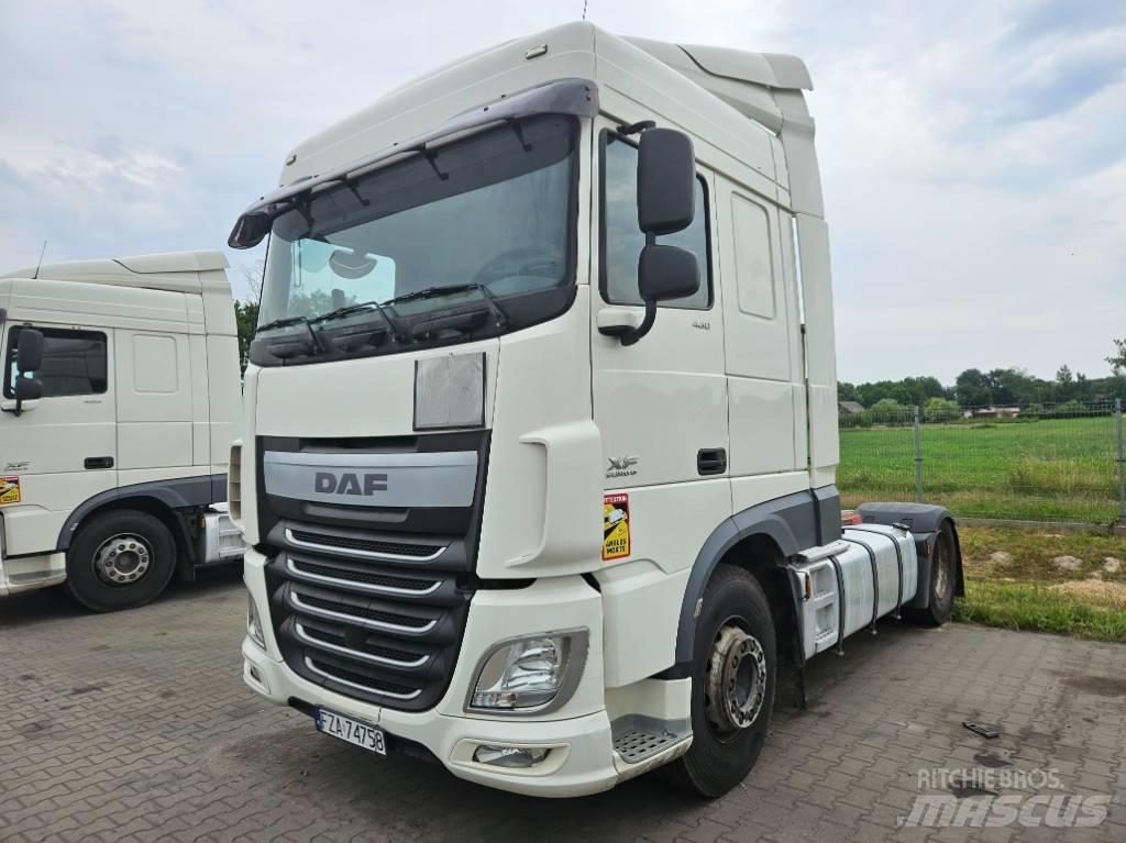 DAF XF460 Tegljači
