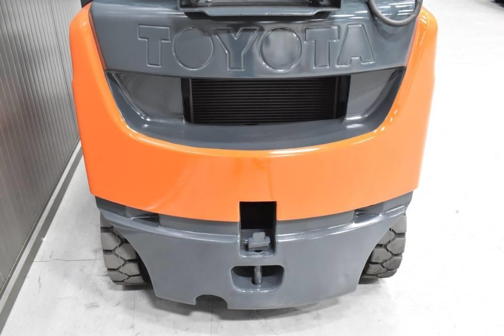 Toyota 06-8FG15F Plinski viljuškari