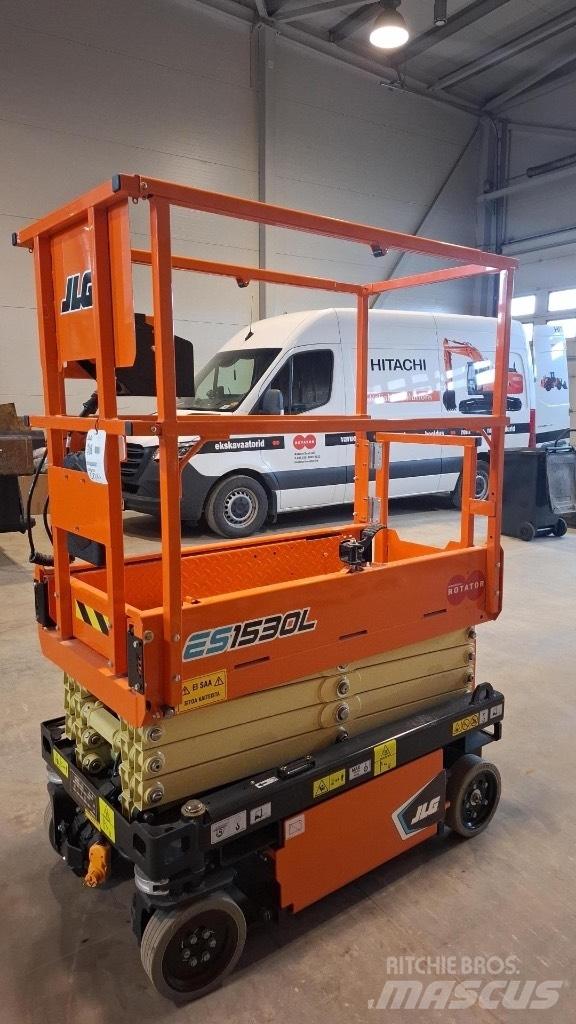 JLG ES 1530 L Makazaste platforme