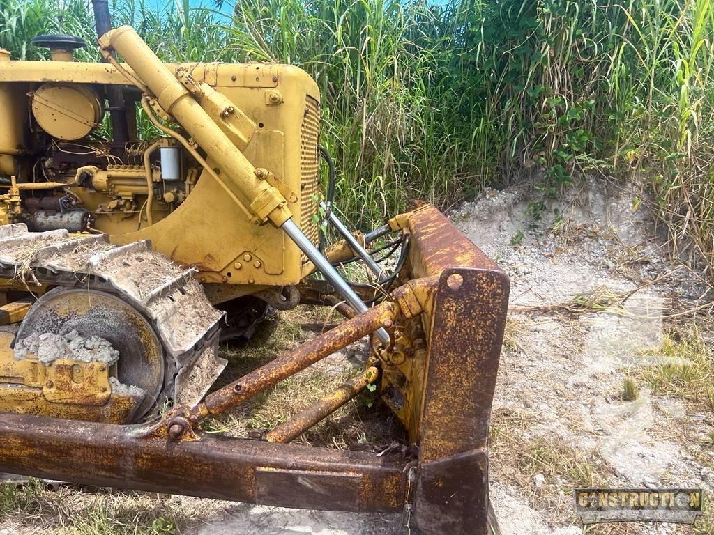 CAT D 6 C Buldožeri guseničari
