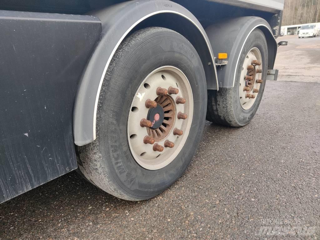  Alumatic AM-35-6 Poluprikolice cisterne