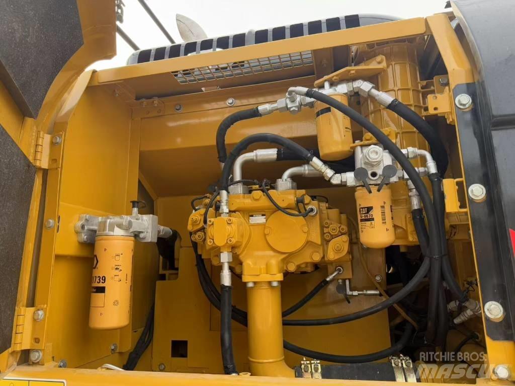CAT 330 D L Bageri guseničari