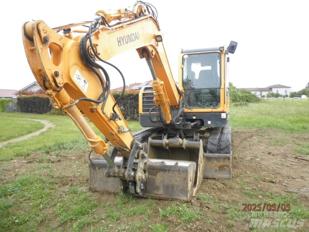 Hyundai R 80 CR-9A Midi bageri 7t – 12t