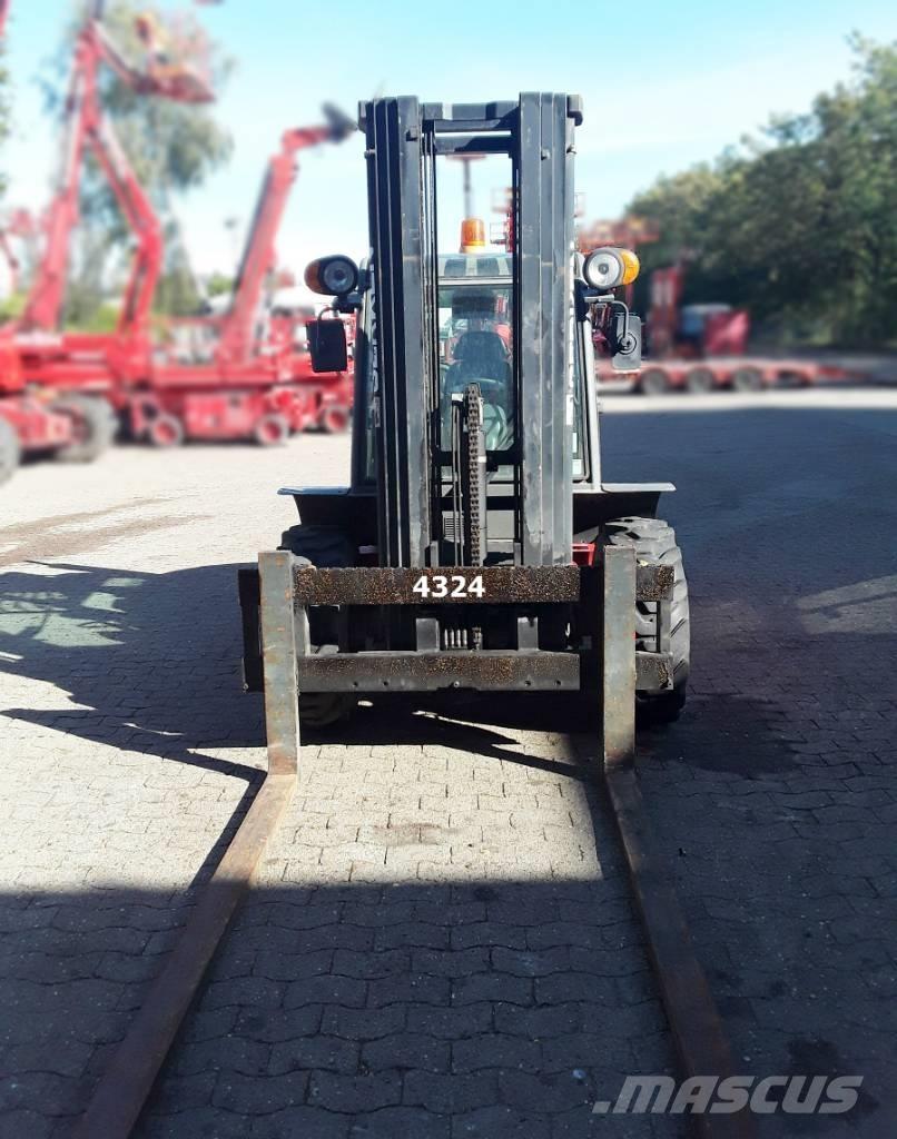 Ausa C 300 H X4 Vanterenski viljuškar