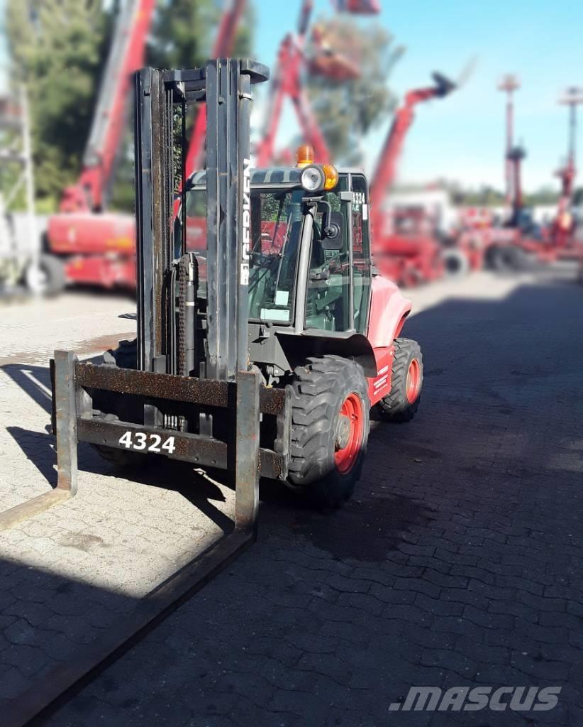 Ausa C 300 H X4 Vanterenski viljuškar