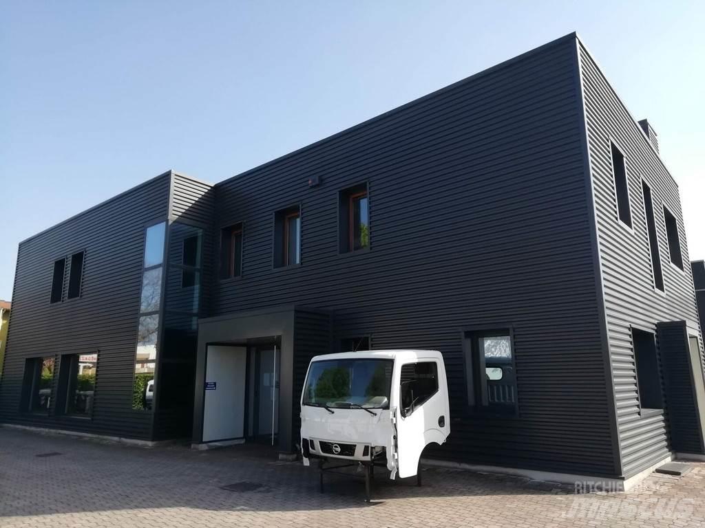 Nissan NT400 Kabine i unutrašnjost