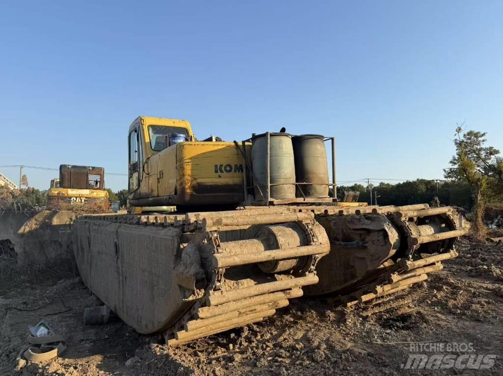 Komatsu PC 200-6 Polovni amfibijski bageri