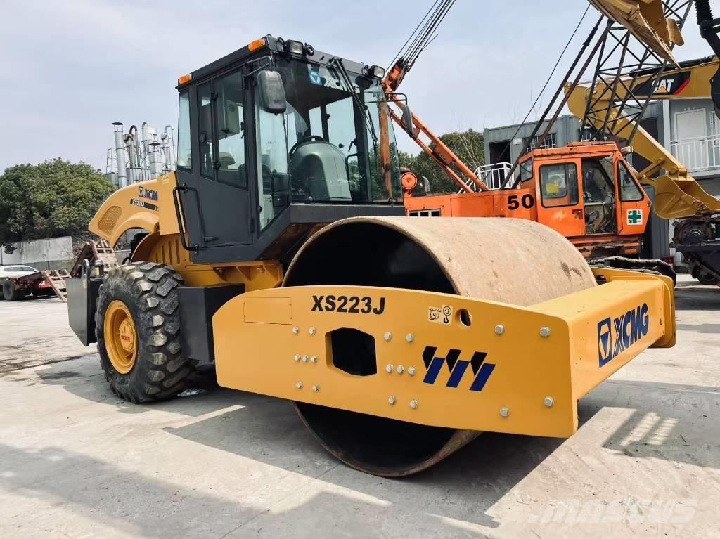 XCMG XS 223 J Valjci sa jednim bubnjem
