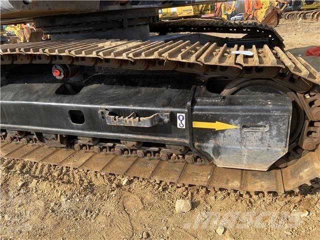 Hitachi ZX210 Bageri guseničari