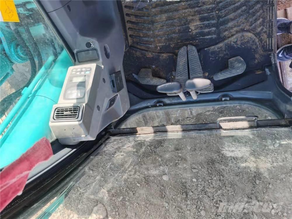 Kobelco SK210LC-8 Bageri guseničari