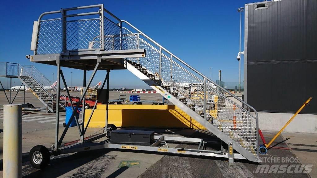  PASSENGER STAIRS Ostalo