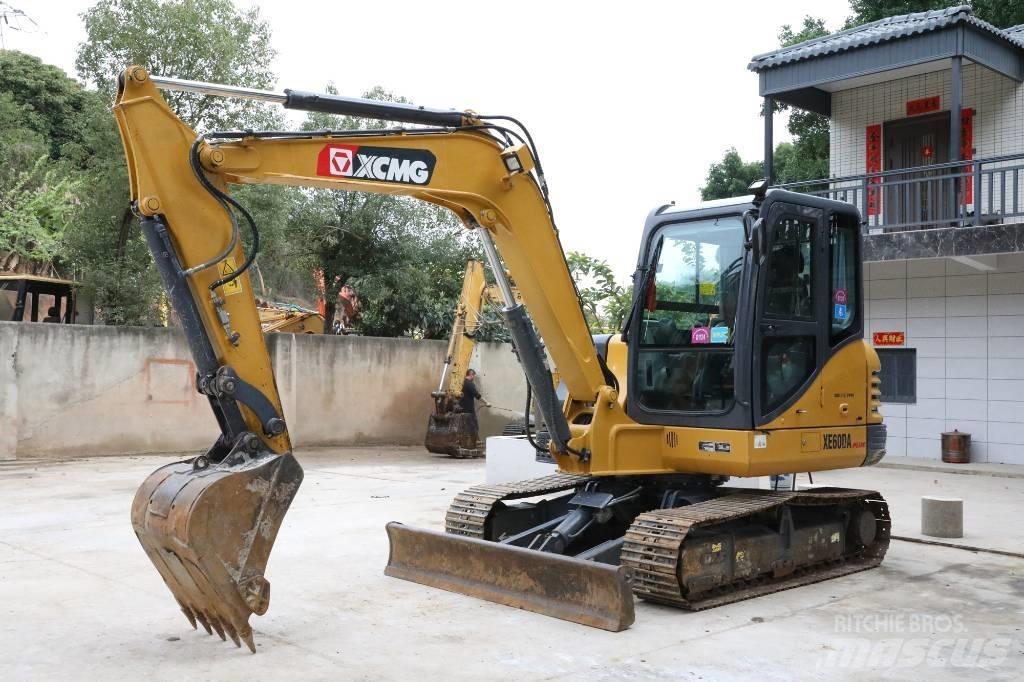 XCMG XE 60 DA Mini bageri < 7t